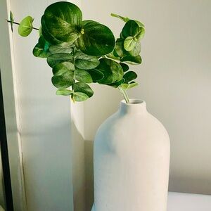 Elegant Faux Floral Arrangement/Stems